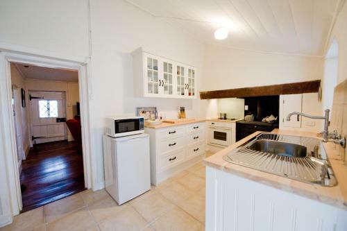 Hostal Yelki By The Sea B&B