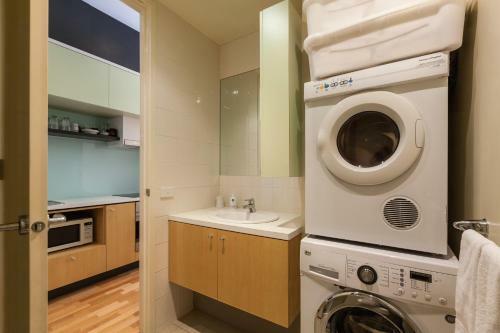 Tennyson - Beyond A Room Private Apartments
