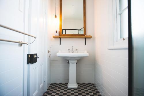 Hotel The Houston Wagga