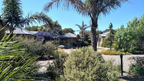 Aparthotel Phillip Island Surf And Circuit Accommodation