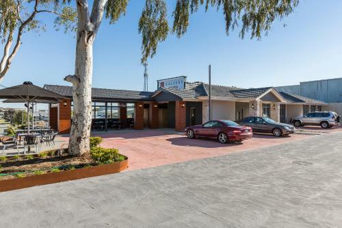 Motel Gallery Hotel