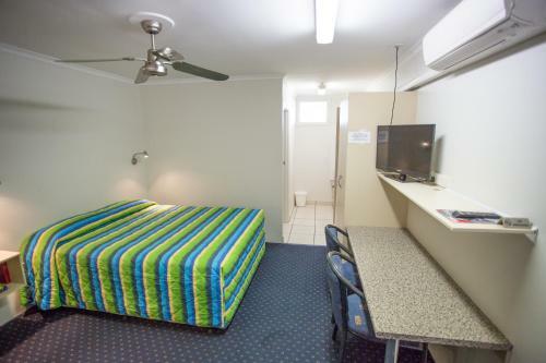 Fourth Ave Motor Inn
