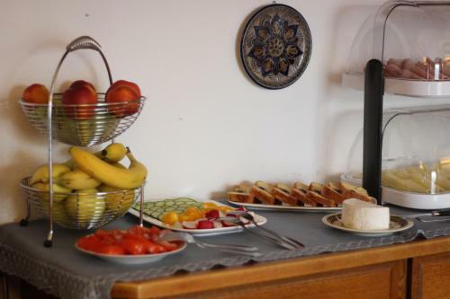 Hostal Pension Alpentraum