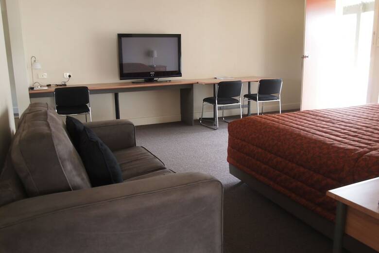 Motel Alexander Cameron Suites