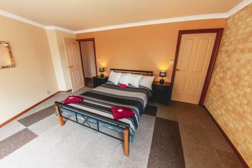 Yot Spot Apartments