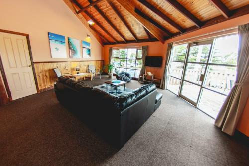 Yot Spot Apartments