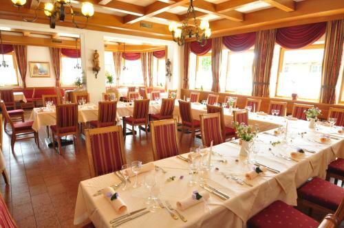 Hostal Gasthof Zur Schmiede