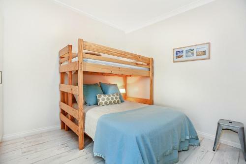 Smugglers Inn Apartments
