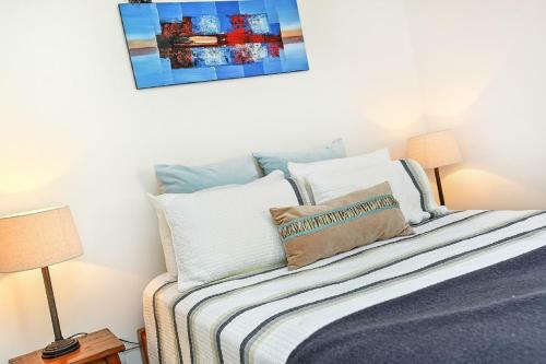 Smugglers Inn Apartments