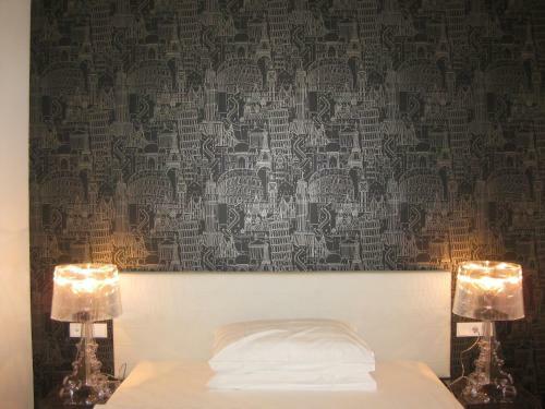 City Hotel