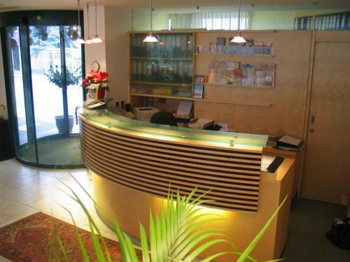 City Hotel