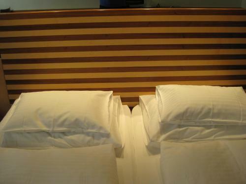 City Hotel