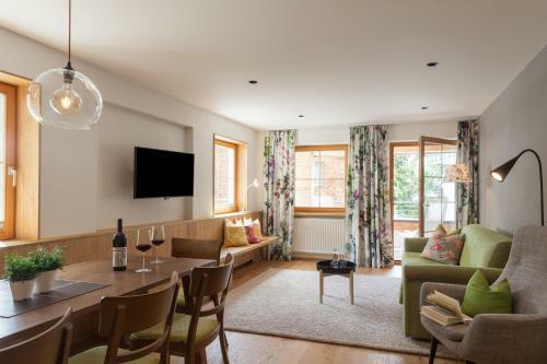 Hostal Hotel St�feli