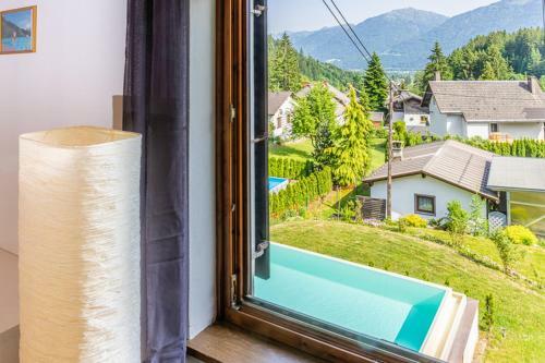 Bed & Breakfast Haus Sieben - Singer Lydia