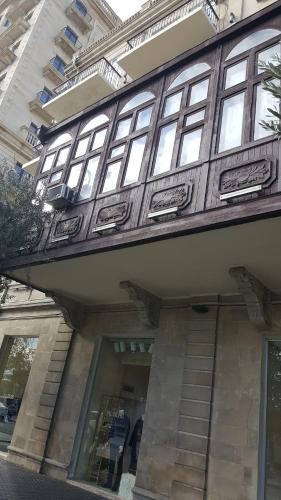 Apartment Neftchilar Prospect 5