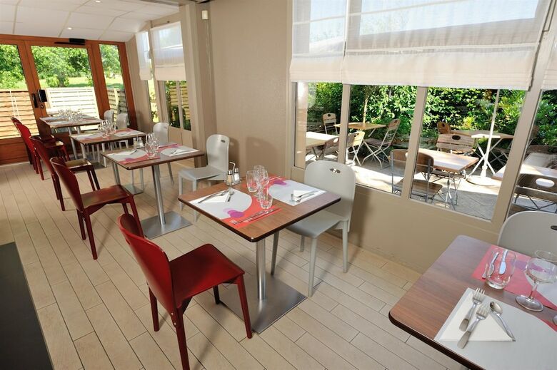 Hotel Campanile Cholet