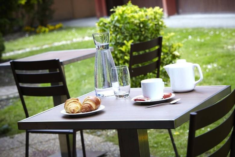 Hotel Campanile Epone