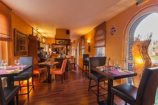 Inter-hotel La Cour Carr�e