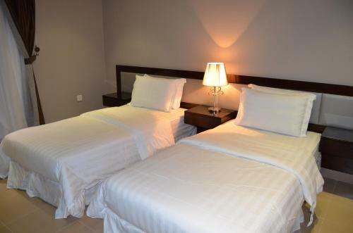 Hotel Bluesands Triple Tree