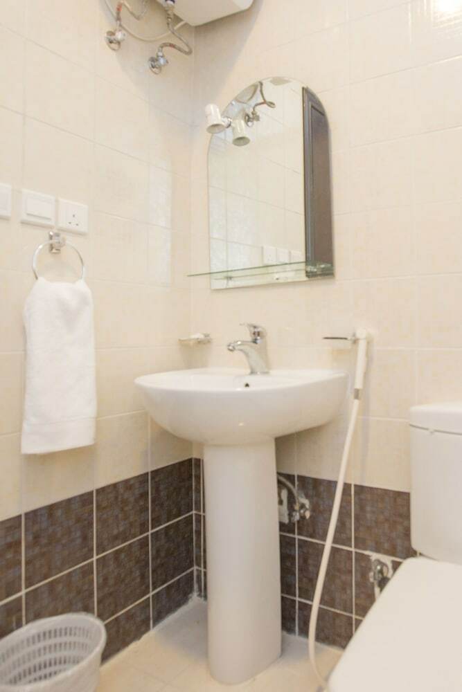 Wazan Hotel