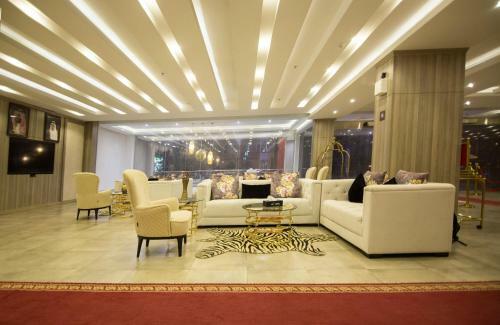 180� Executive Apartments - Al Malqa