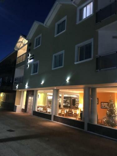 Onais Hotel