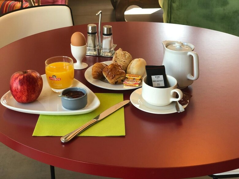 Hotel Campanile Mayenne