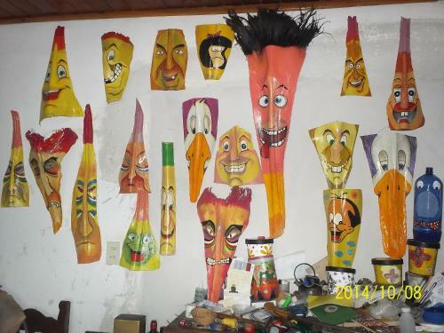 La Casa De Los Pinos