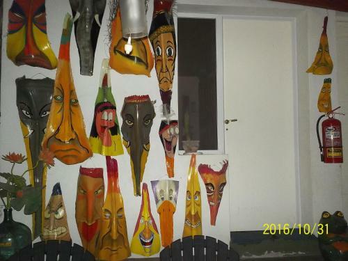 La Casa De Los Pinos