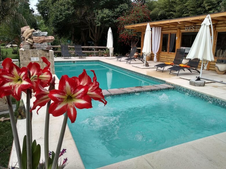 Hotel Pualy Resort & Spa, Escobar