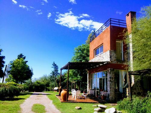 Caba�as Altos Del Velazco