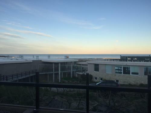 Apartment In Linda Bay Complex