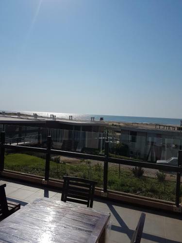 Apartment In Linda Bay Complex