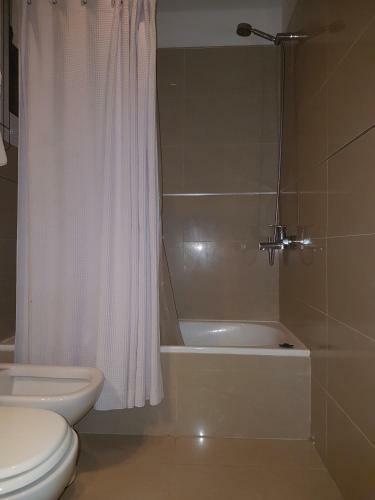 Apartment In Linda Bay Complex