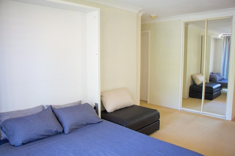 Riverpark - Studio Apartment