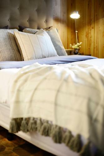 Esperance Chalet Village