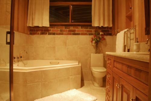 Rocky Creek Art Garden B&B