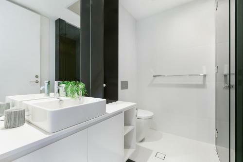 St Leonards Self-contained Two-bedroom Apartment (803nor)