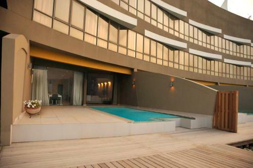 Aparthotel Dragon Hotel And Resort