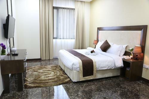 Belle Tower Apartments