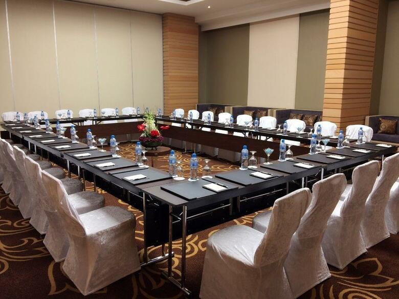 Ramee Rose Hotel