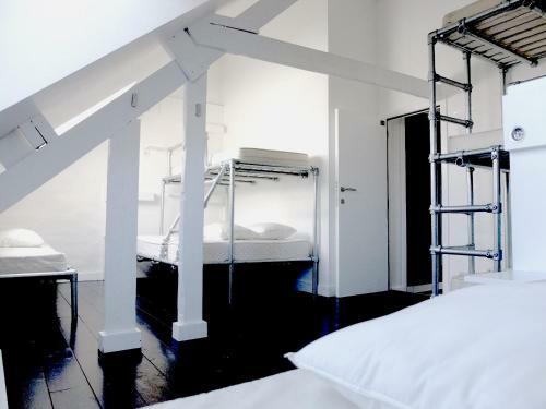 Hostel 47