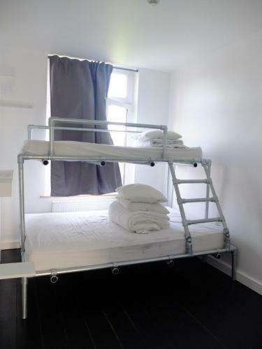 Hostel 47