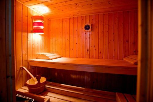 B&B Luxe Suites-1-2-3