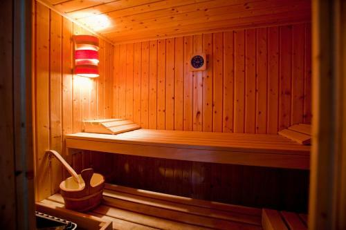 B&B Luxe Suites-1-2-3