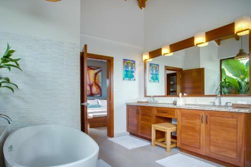 Hotel Na�a Resort And Spa