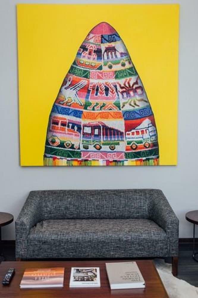 Atix Hotel
