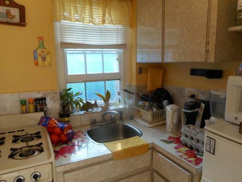 Hostal Blue Horizons Guest House