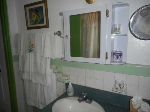 Hostal Blue Horizons Guest House