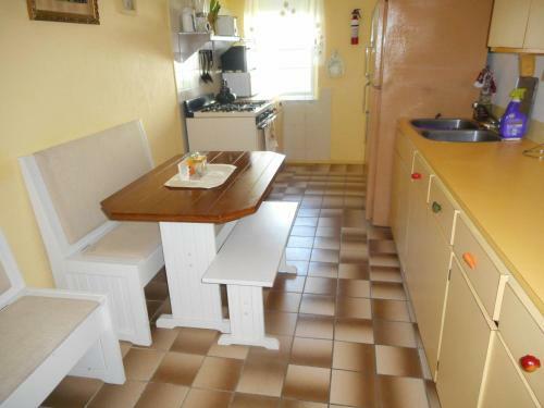 Hostal Blue Horizons Guest House